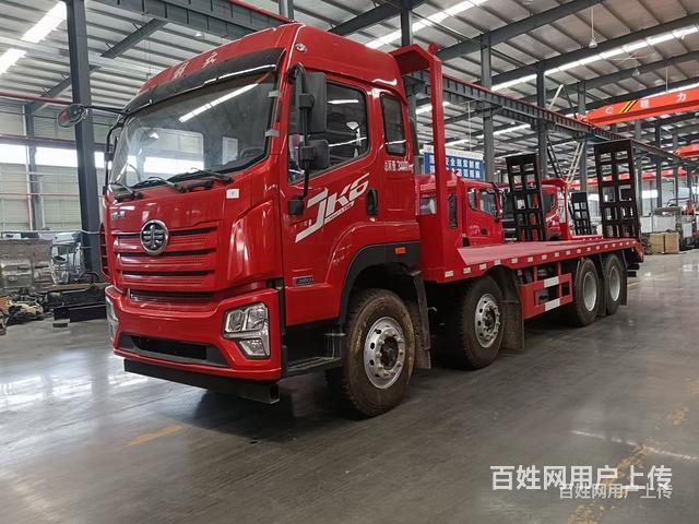 解放J6前四后八挖机板车可按揭售后无忧的图片