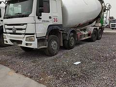 转让二手豪沃搅拌车，大20方，380马力，亚特上装