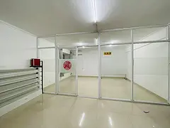 火车站 地铁口 电梯 空房 4房2厅 出租