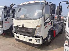 厂家直销豪沃5吨油罐车 现车低价处理