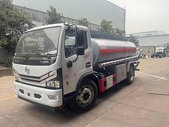 东风多利卡8.5方油罐车 可定制