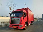 出售17年4月江淮厢式货车，带年费用，车价不高