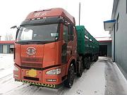 16年6月解放350马力 半挂车 高栏 国4车况原