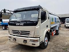 厂价直销加油车洒水车