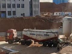 解放 粉罐车 国5