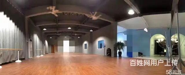 商家必争之地 人流量大 店内精装修 接手即可盈利的图片