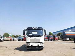 直销解放12方14方洒水车　工程绿化喷洒车 现车