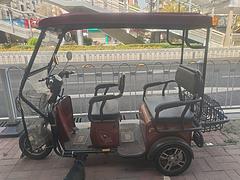 休闲三轮车
