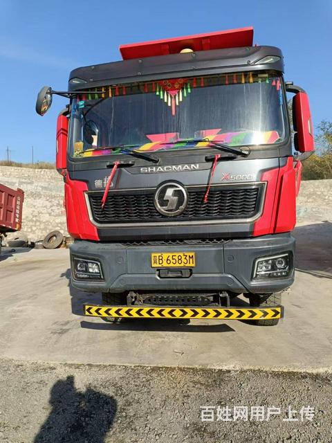 出售精品23年国六排放德龙8.6米自卸车 全车原版的图片