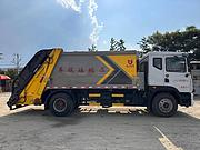 特价急售2022年D9 压缩垃圾车 车况精品