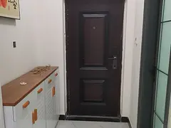 干净卫生，交通方便，拎包入住