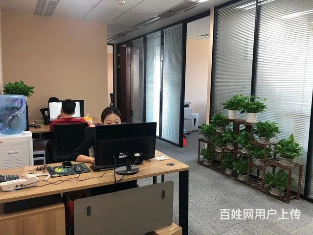 白云绿地中心写字楼出租65至2千白云新城CBD专业的图片