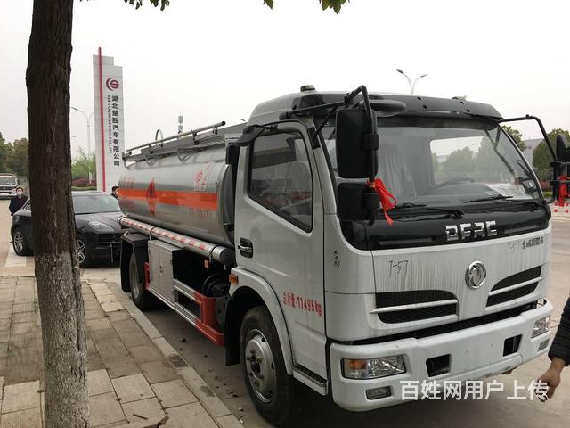 大量国五8吨油罐车低价出售 可分期的图片