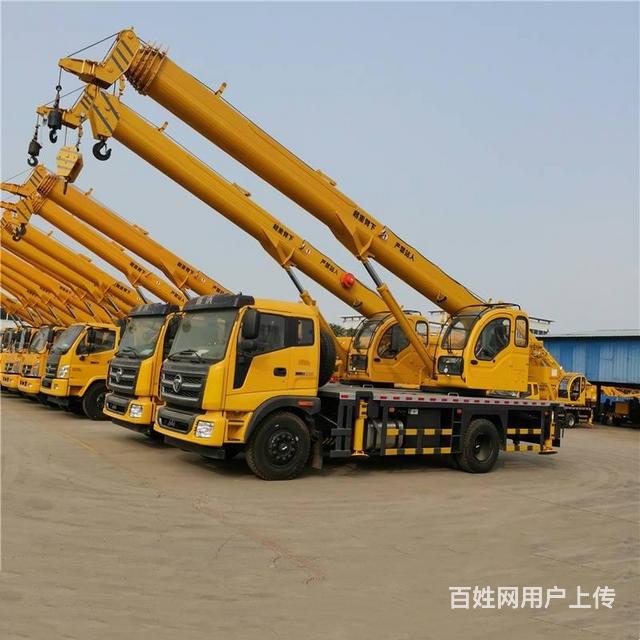 常年出口：二手吊车/挖掘机/压路机/装载机/推土机的图片
