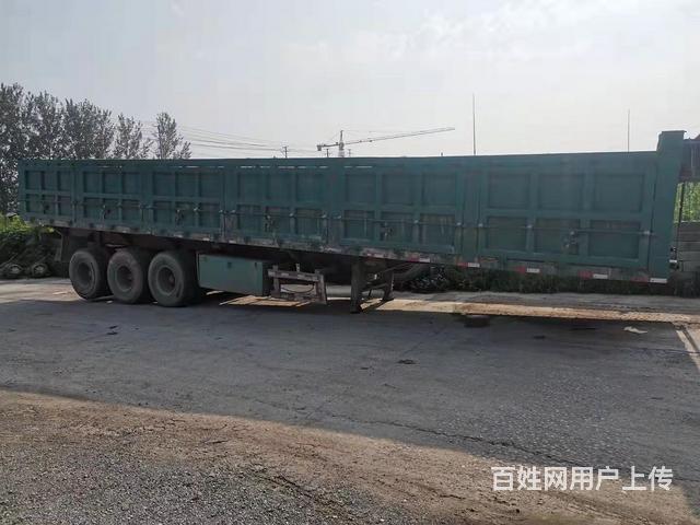 13米侧翻一重一轻出售的图片