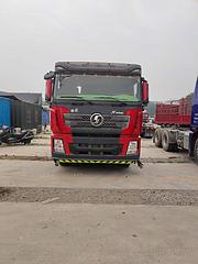 出售二手国五矮顶德龙牵引车 双驱轻体 500马力