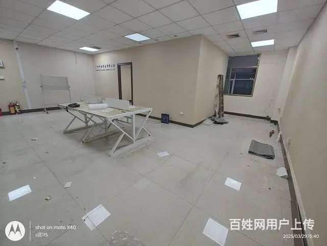 95m²精装写字楼，2600/月，1+1结构，限期免管理费的图片