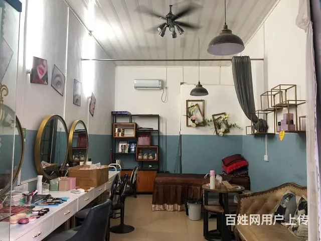 （速转店）海城区丽珠小区美妆店转让 客流量稳定的图片