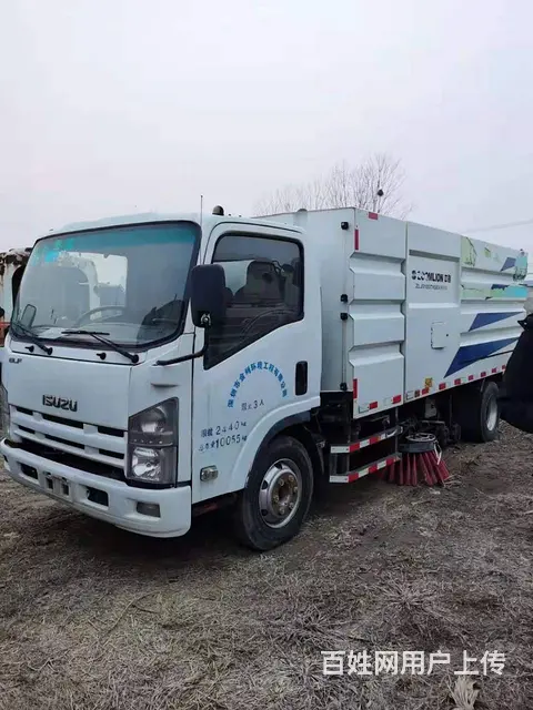 出售二手洗扫车 二手吸尘车 矿区厂区专用小型扫路车的图片