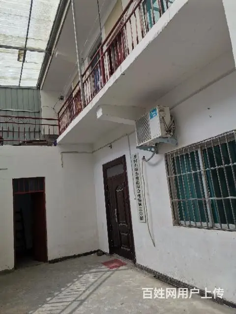 独家小院出租交通方便的图片