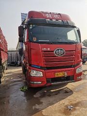 J6p牵引车