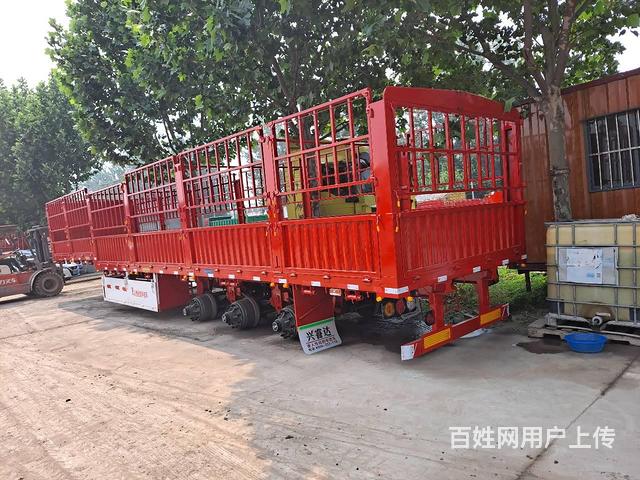 厂家直销花栏侧翻半挂车 广东富华桥 整车高强自重轻的图片