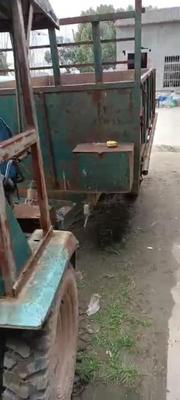 四驱拖拉机