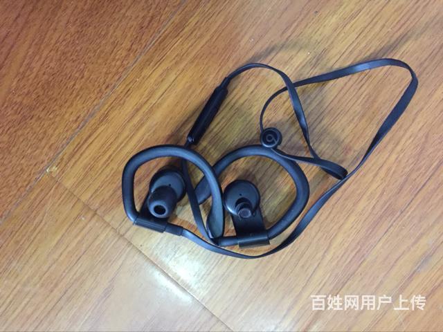 beats蓝牙耳机维修powerbeats3耳挂断