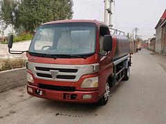 福田欧马可五立方洒水车