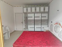 出售精品三房