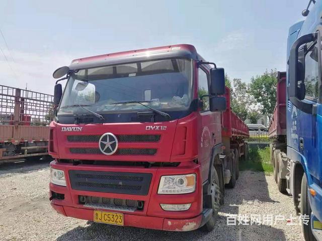 信阳二手大运重卡牵引车 430马力 国五牵引车的图片