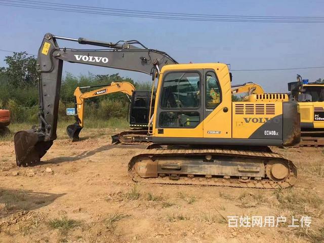 出一台18年购买沃尔沃140精品车况质保一年的图片