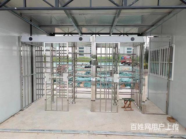 杭州桐庐维修门禁道闸厂家电话多少的图片