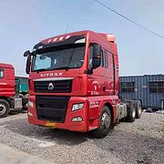 双驱轻体​重汽汕德卡牵引车 440马力 国五排放