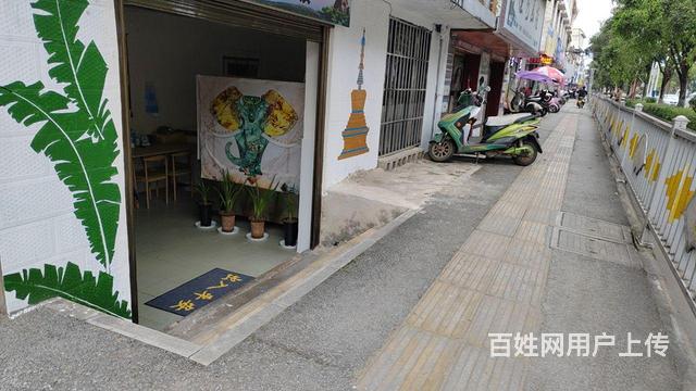 室内翻新 刚建立 带所有新设备转的图片