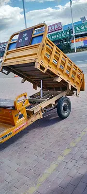 出售自卸三轮车