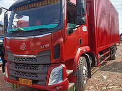 190马力东风柳汽乘龙M3单桥厢式货车，首付3万