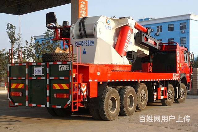 重汽豪沃五桥程力150吨起重机厂家直销的图片