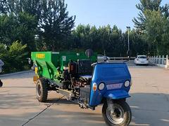 厂家直销多功能撒肥车，多功能撒粪车
