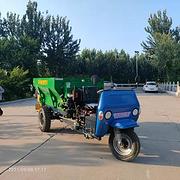 厂家直销多功能撒肥车，多功能撒粪车