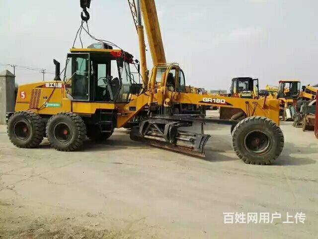 哈密地区二手平地机市场 二手180平地机闲置的图片