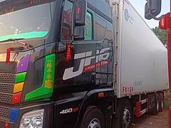 个人急售解放JH6-9.6米冷藏车,带全保-险