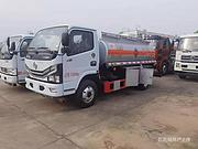 解放4到8吨油罐车加油车 厂家报价多少