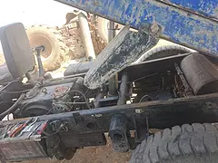 自卸车