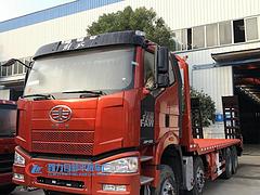 解放J6P前四后八挖掘机拖车  拉250挖机拖车  包上牌包
