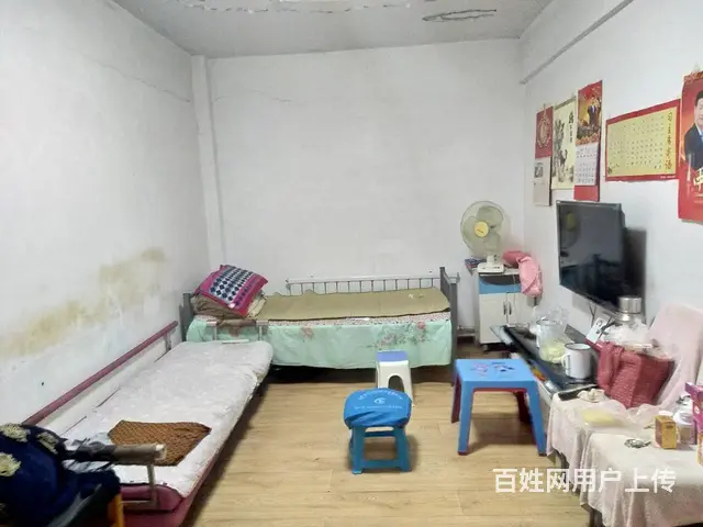东方上城多层洋房1楼64平20万的图片