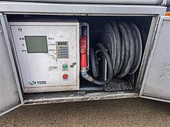 解放5吨油罐车一年车只跑了4000公里,低价低价