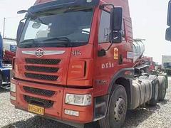 二手解放悍V牵引车 国五潍柴375马力双驱轻体