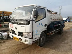 出售11年四方多的吸粪车