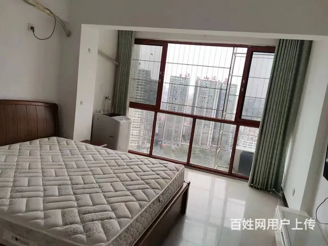 电梯房中山北路石鼓广场附近1室配套精装修带家具家电月租700的图片